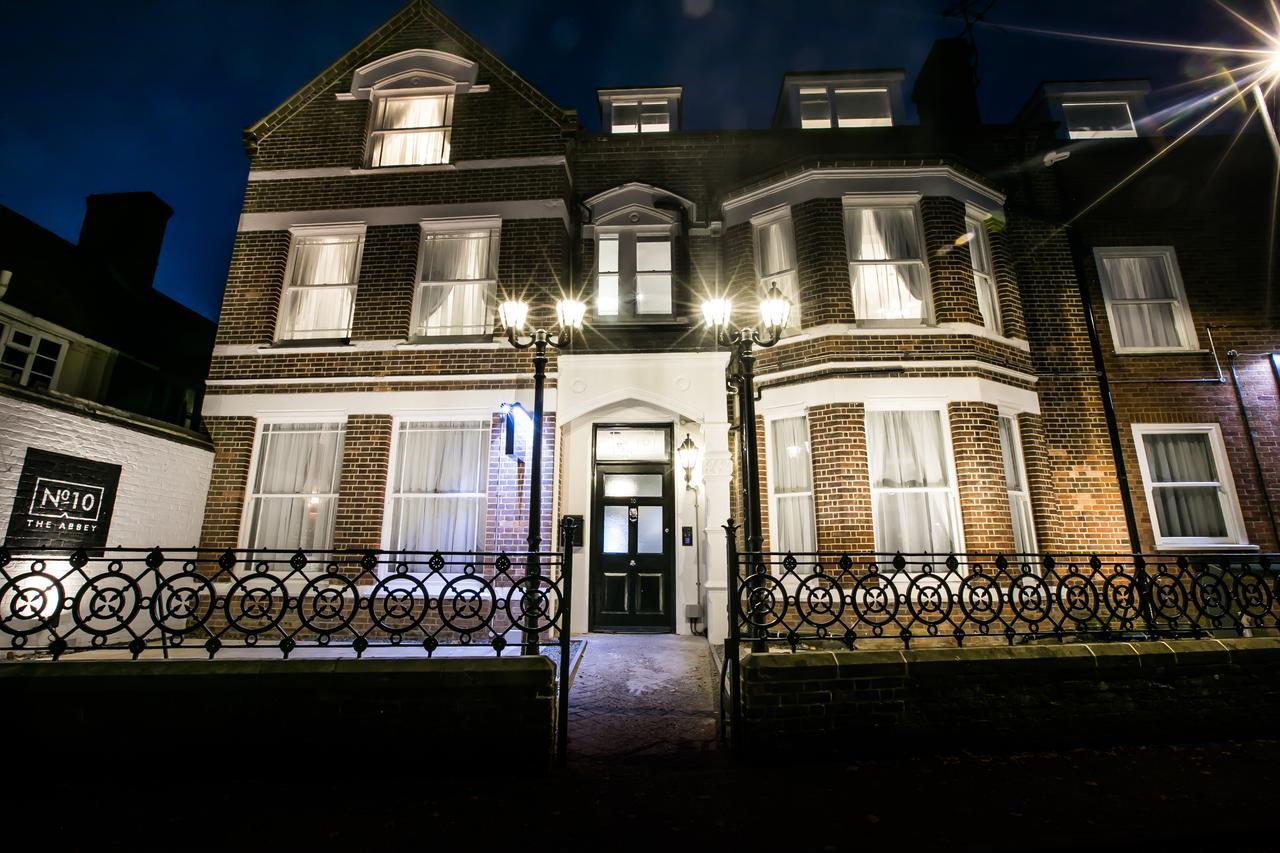 Apartments At Number 10 The Abbey NWI Exteriér fotografie