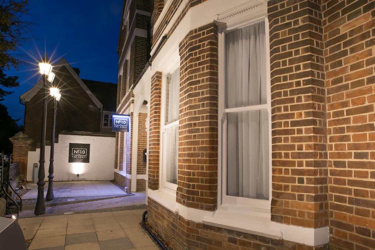Apartments At Number 10 The Abbey NWI Exteriér fotografie